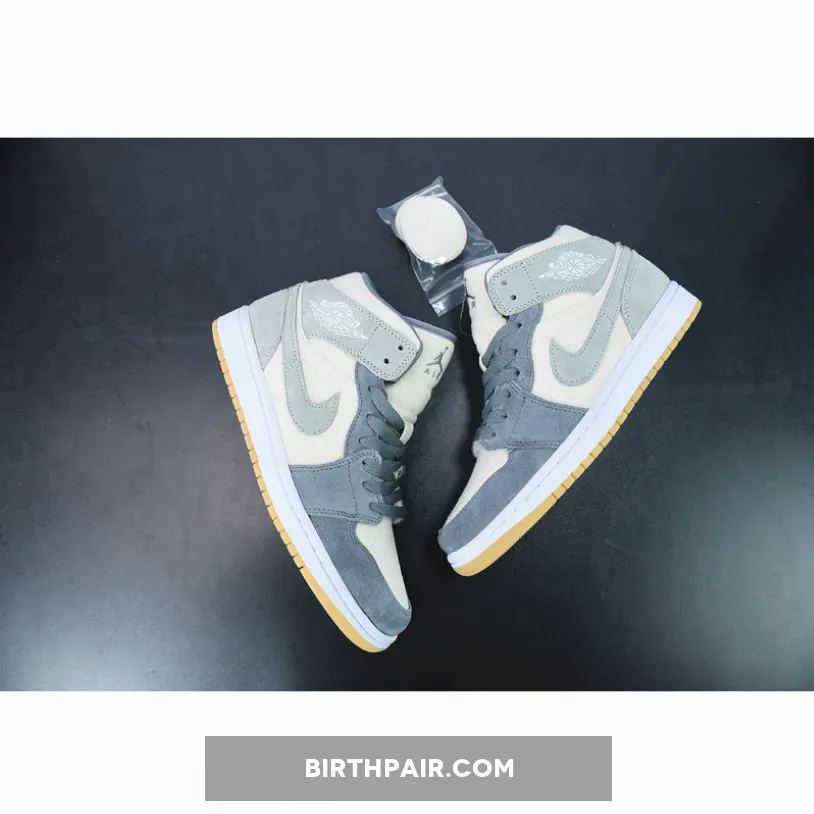 Coconut Milk Air Jordan 1 / Air Jordan 1 Mid Coconut Milk/Particle Grey/White