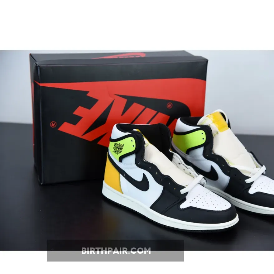 Air Jordan 1 Retro High Og 'Volt Gold' AJ1 White/University Black