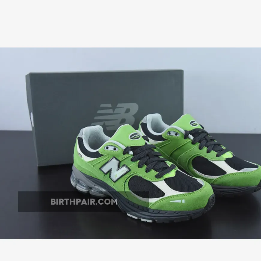 New Balance 2002R Ninja Green / New Balance 2002r Outfit