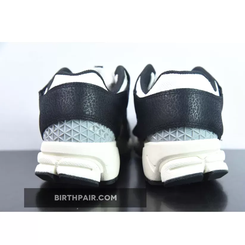 Zoom Vomero 5 Light Bone And Black Nike Zoom Vomero 5 Timeless Panda Dunk