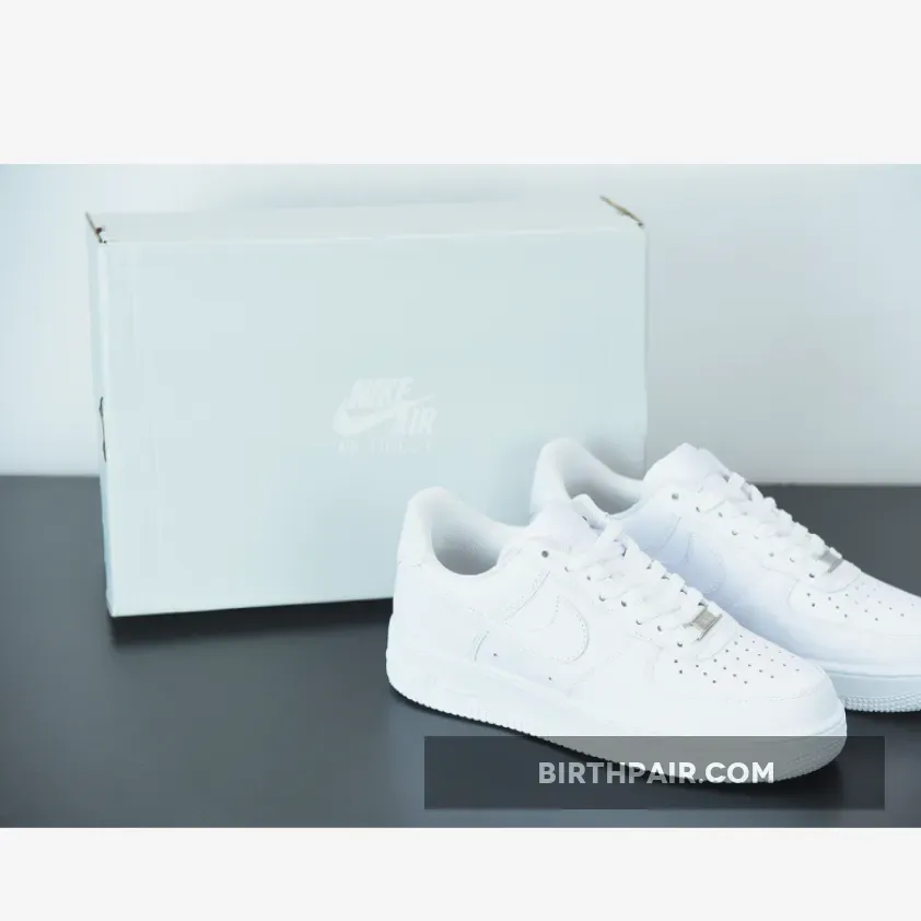 Nike Air Force 1 07 Triple White Air Force Ones Size 7