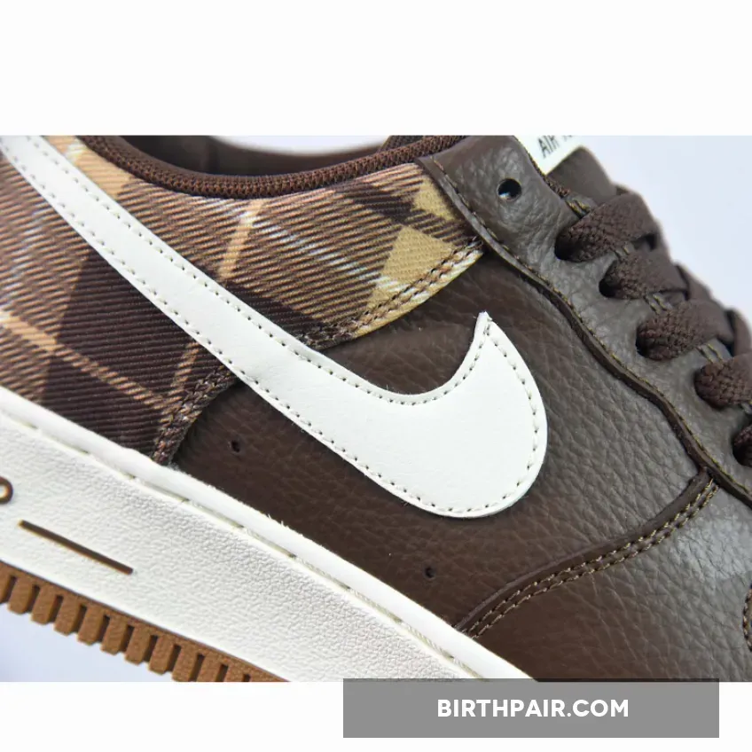 Air Jordan 4 Cacao Wow / Nike Air Force 1 Low 'Plaid' Cacao Wow/Pale Ivory