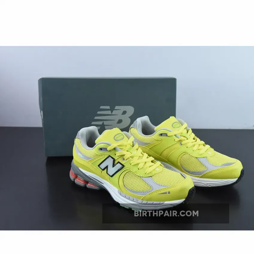 New Balance 2002R Yellow Lime For Womens M2002RLC