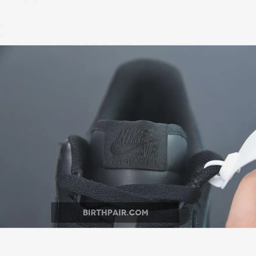 Af1 Triple Black / Nike Air Force 1 07 Triple Black