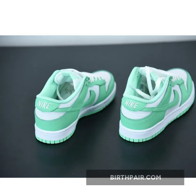 Nike Dunk Low White/Green Glow Nike Green Glow DD1503-105
