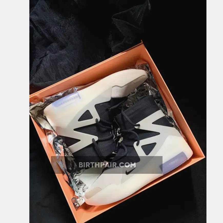 Nike Air Fear Of God 1 String AR4237-902 Fear Of String