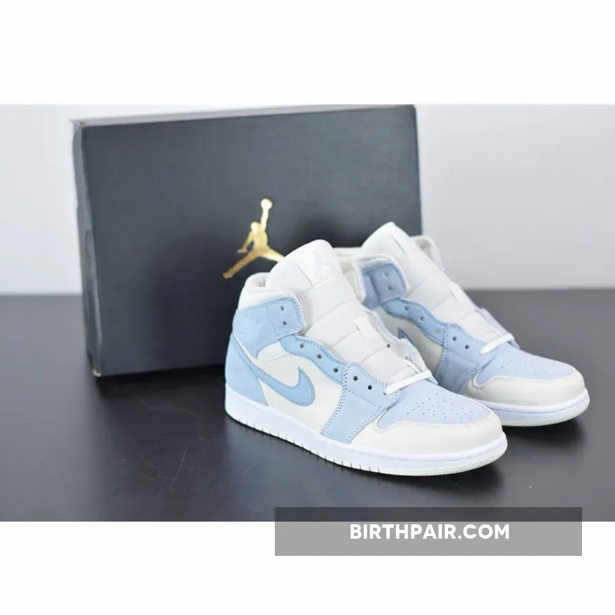 Jordan 1 Mid SE Light Blue White DA4666-100 air jordan 1 mid se 'sail light blue'