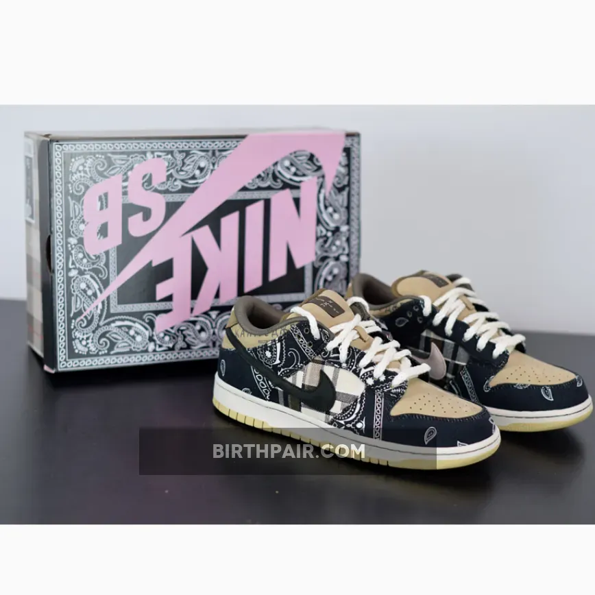 Nike SB Dunk Low x Travis Scott Black nike sb cactus jack