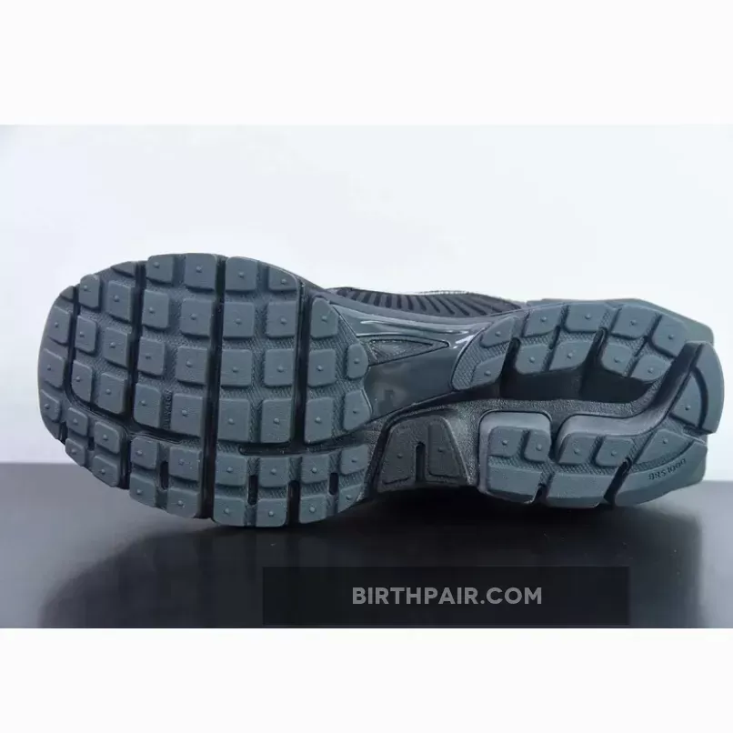 A COLD WALL x Nike Zoom Vomero 5s Black / A Cold Wall Vomero
