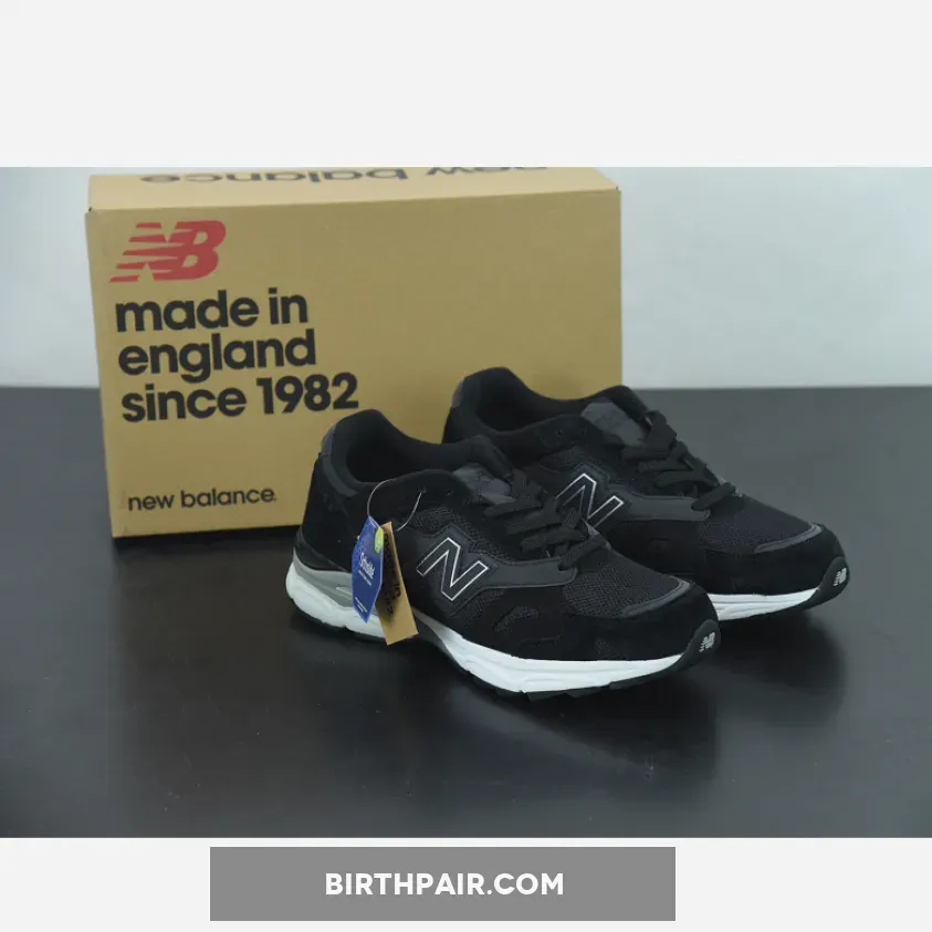 New Balance 920 Made In England ‘Black’