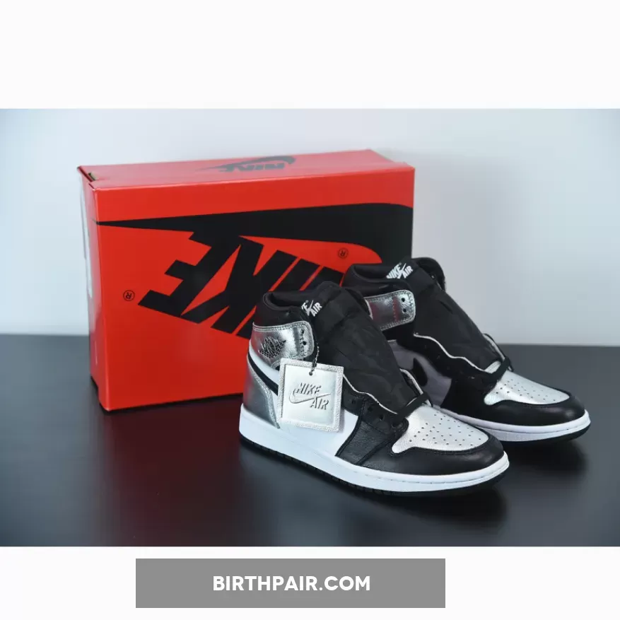 Black And Metallic Silver Jordan 1 Air Jordan 1 High OG 'Silver Toe' Black/Metallic Silver/White