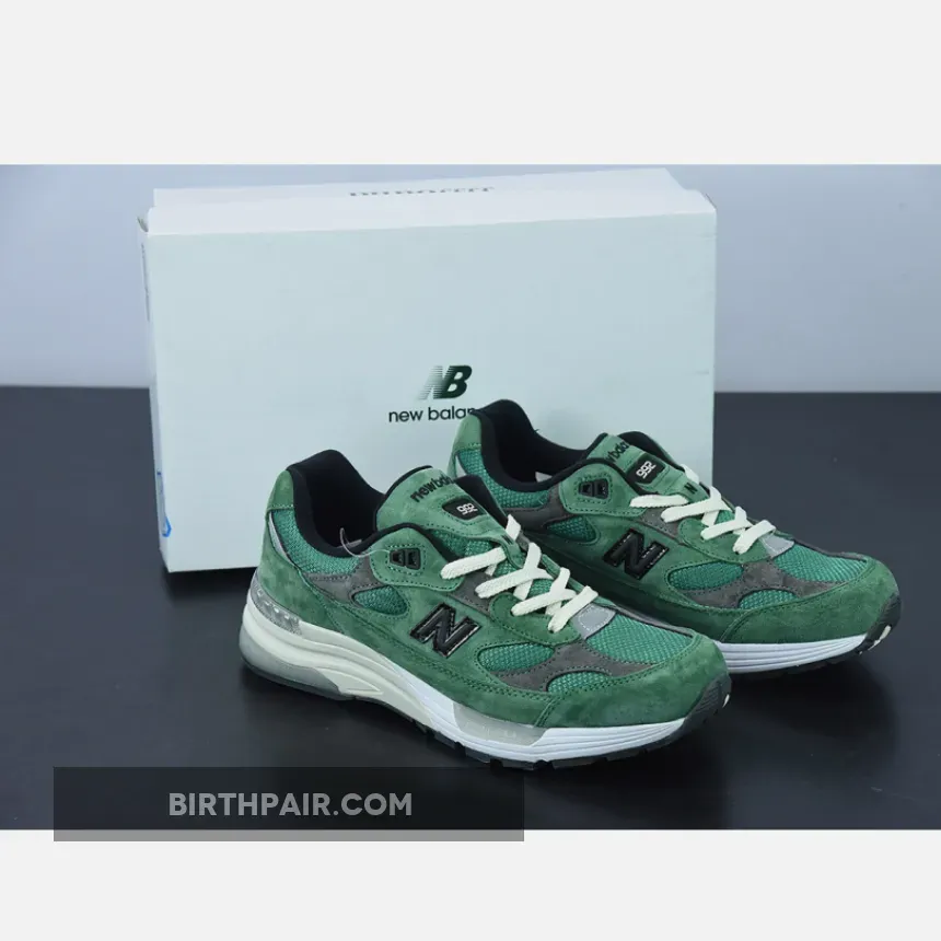 JJJJound x New Balance 992 'Mossy Green' / Green New Balance 992