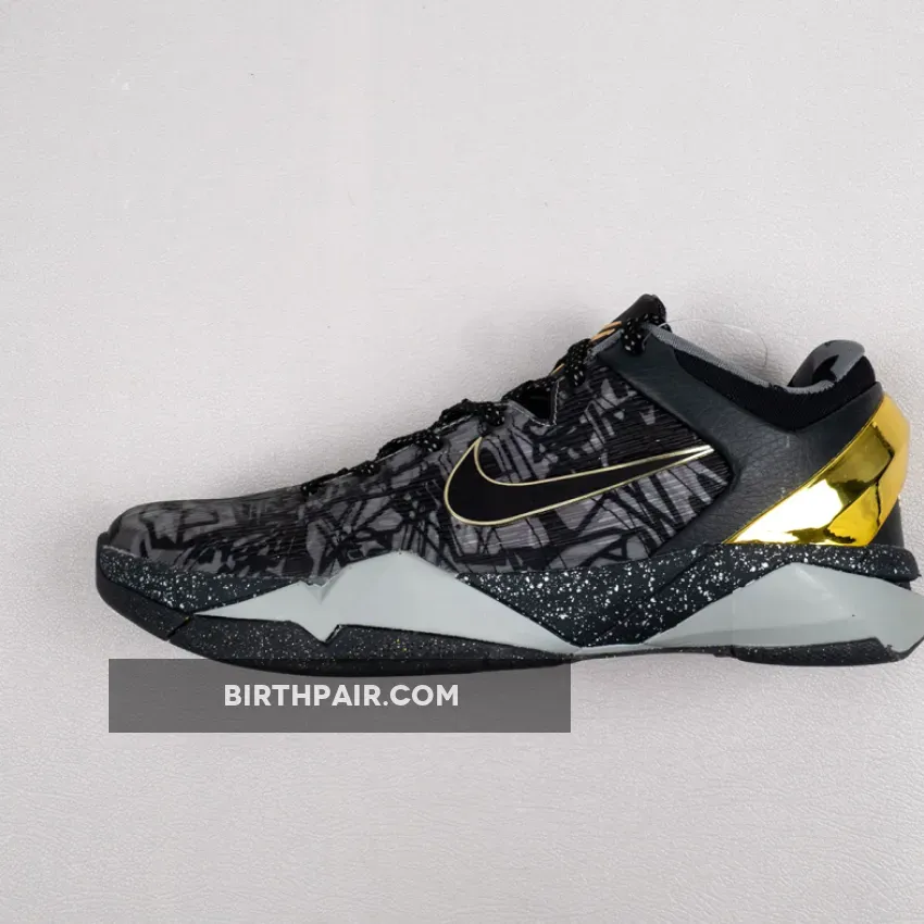 Prelude Kobe 7 Nike Kobe 7 System Prelude 'London' Cool Grey/Metallic Gold-Black