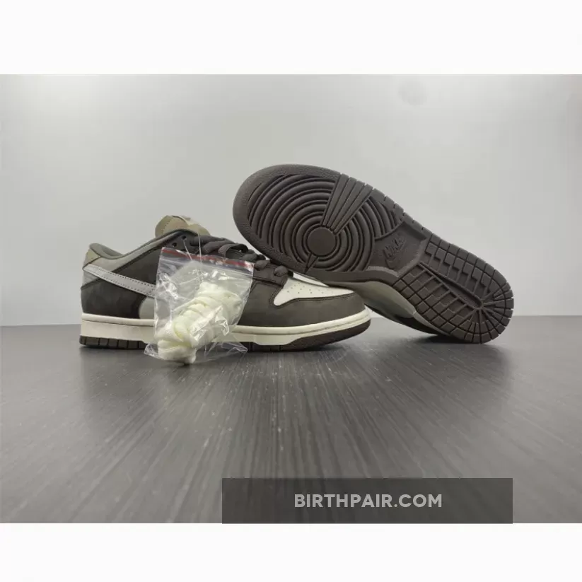 Nike Dunk Low Mocha Cream White / green and cream dunks
