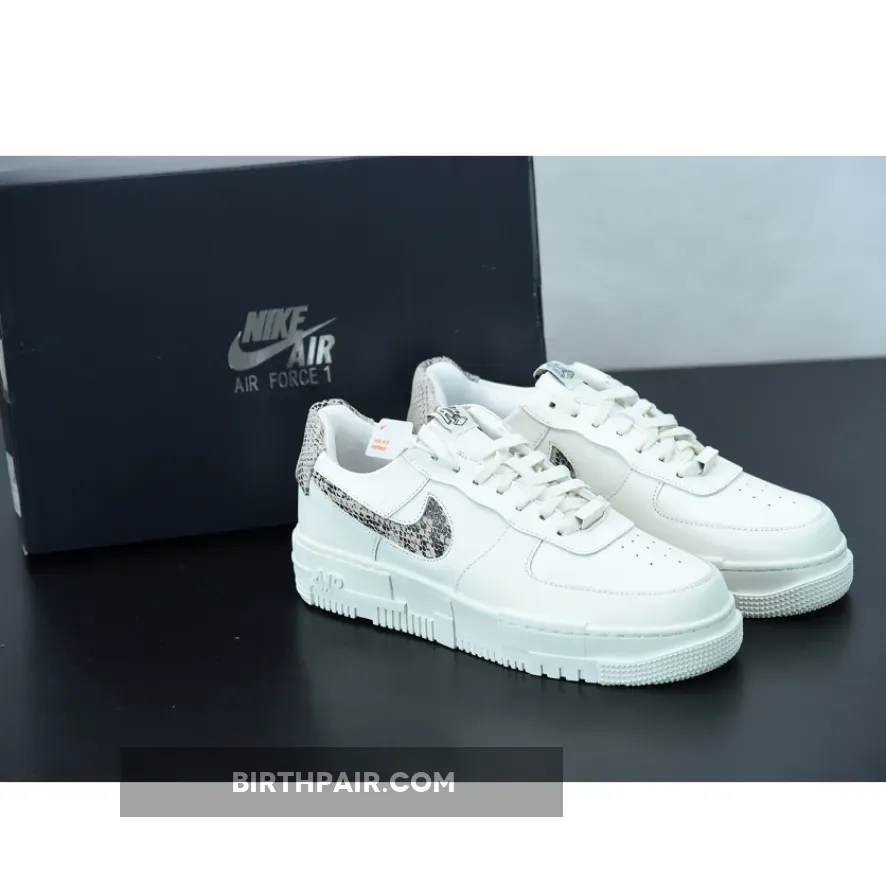 Nike Air Force 1 Pixel Desert Sand / Nike Air Force 1 Pixel SE Snakeskin Sail Desert Sand
