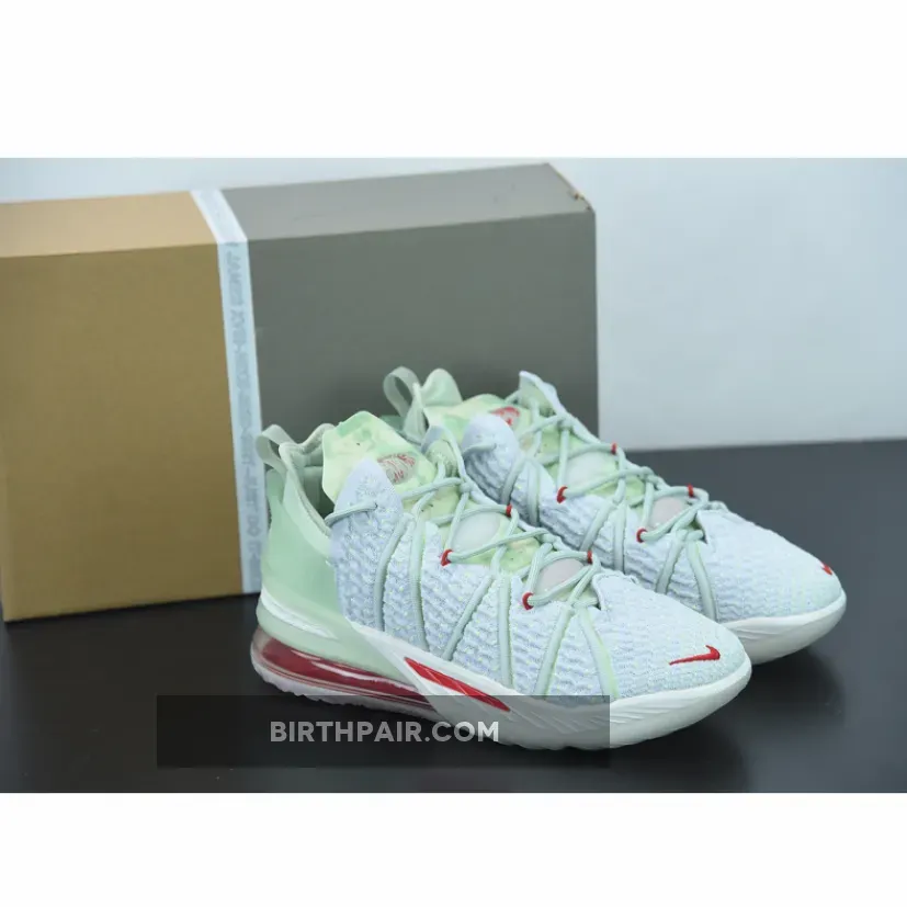 Lebron 18 Dynasty Glow in the dark x Nike LeBron 18 'Empire Jade'