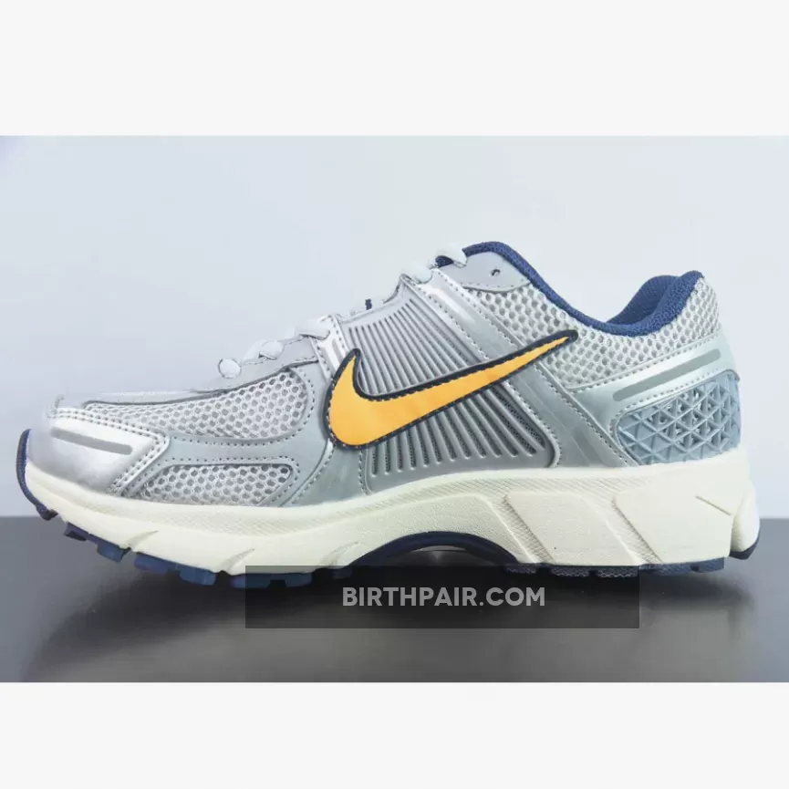 Nike Zoom Vomero 5 Pure Platinum/Laser Orange Nike Zoom Vomero 5 Pure Platinum Laser Orange