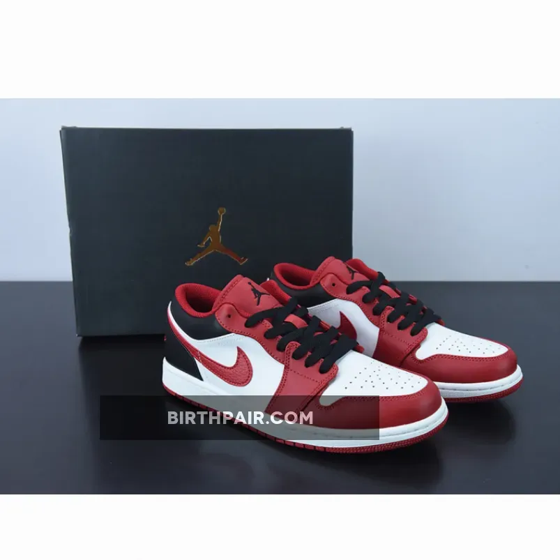 Air Jordan 1 Low Bulls 553558-163