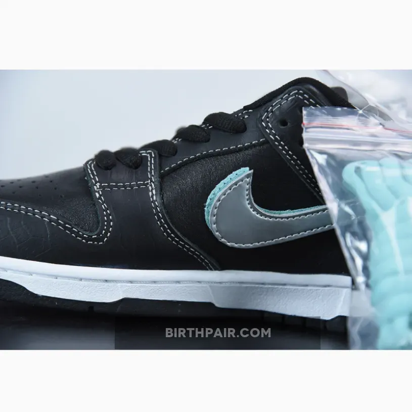 Diamond Dunk Low Diamond Supply Co. x Nike SB Dunk Low Black