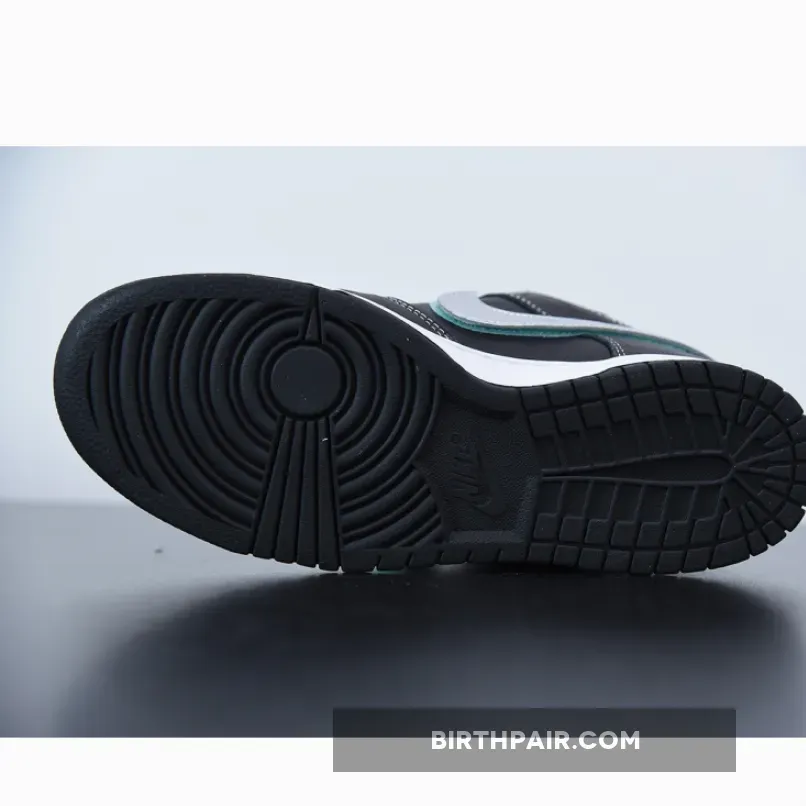 Diamond Dunk Low Diamond Supply Co. x Nike SB Dunk Low Black