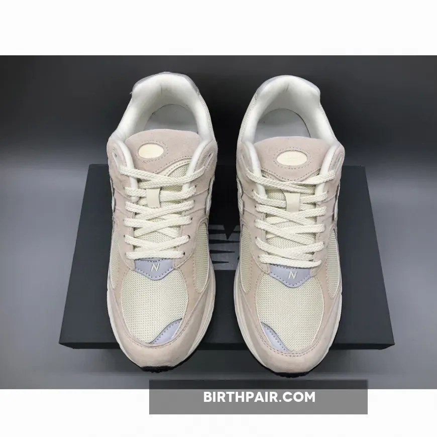 New Balance 2002R Calm Taupe Angora / New Balance 2002r Calm Taupe On Feet