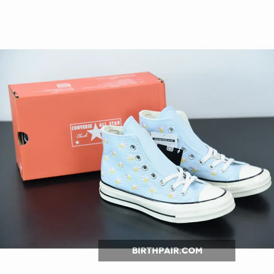Converse Chuck 70 High Floral Print Chambray Blue 570917C / converse chuck 70 hi floral embroidered trainers in blue