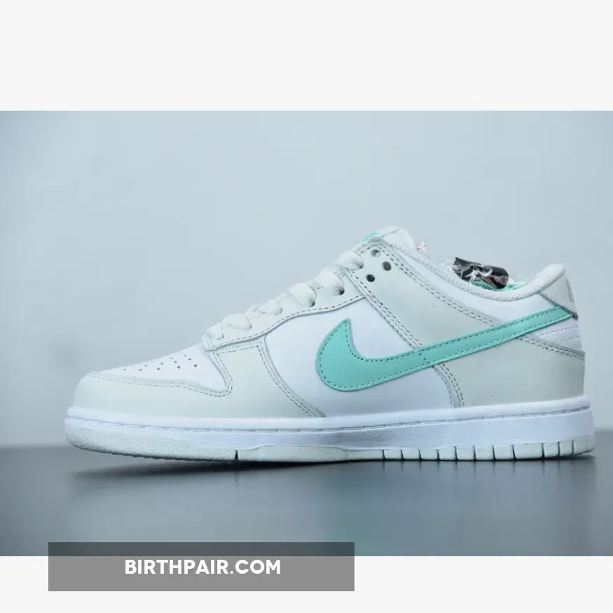 Dunk Low Twist Nike Dunk Low Light Bone/Tropical Twist-Black-White