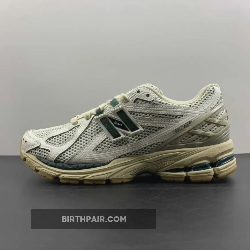 New Balance 1906R White Green M1906RQ / new balance 1906 green