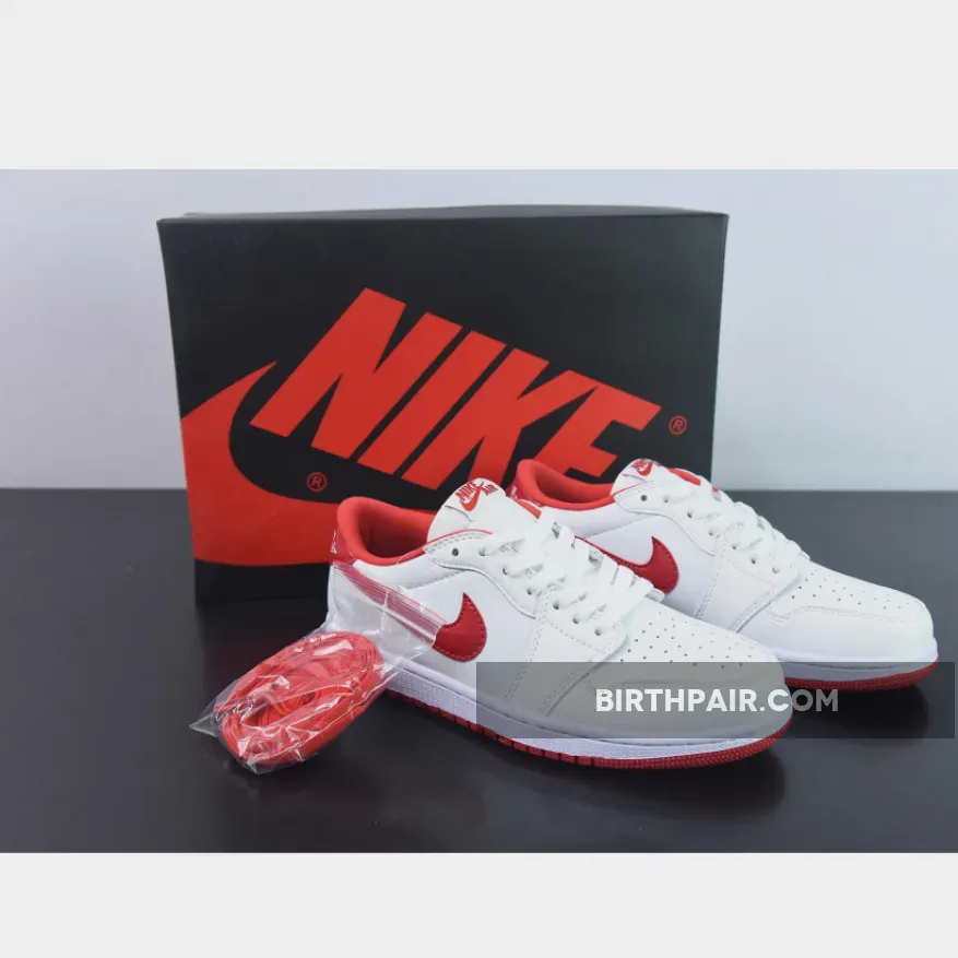 Air Jordan 17 White Red / Air Jordan 1 Low OG University Red