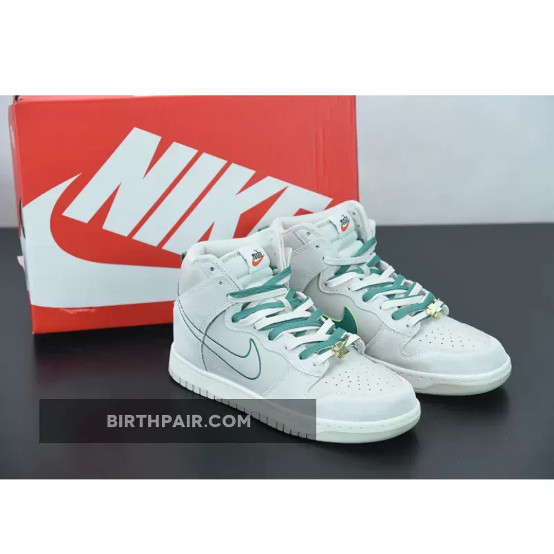 Dunk High SE 'First Use Pack – Green Noise' / Bone Nike