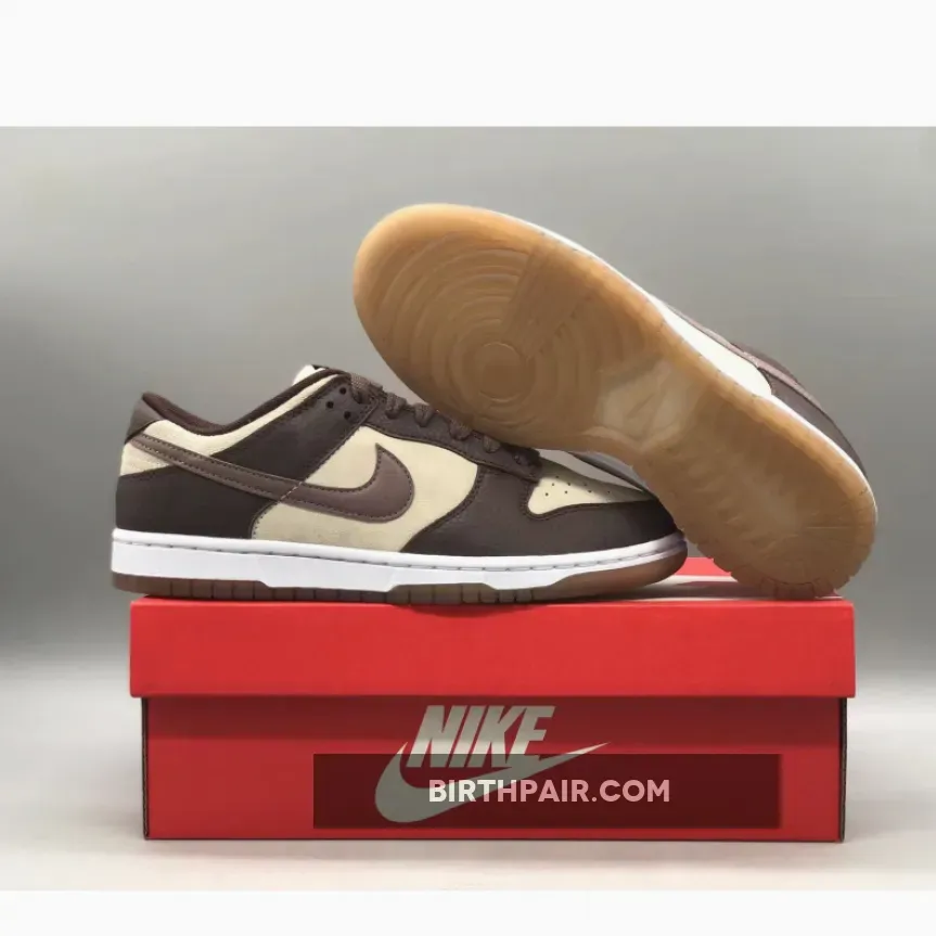 Dunk Low Plum Eclipse / Nike Dunk Low Coconut Milk/Plum Eclipse-Earth FJ4734-100