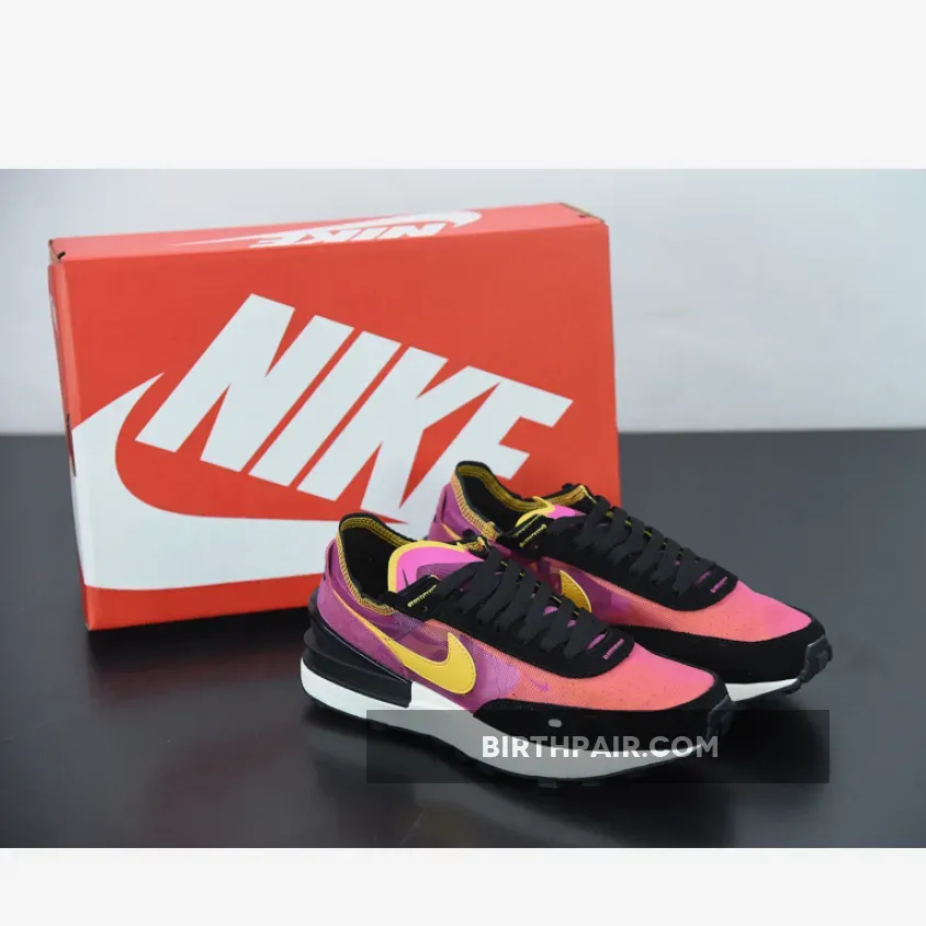 Nike Waffle One Active Fuchsia DC2533-600 - nike waffle one pink