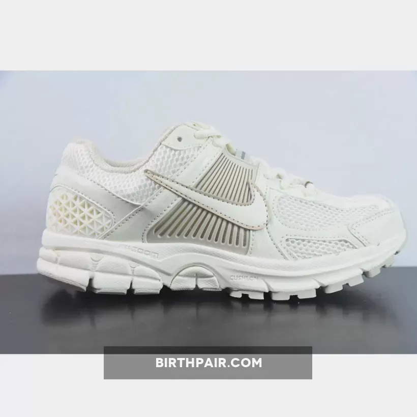 Nike Zoom Vomero 5 Tan Sail / Nike Vomero Womens FQ6868-111