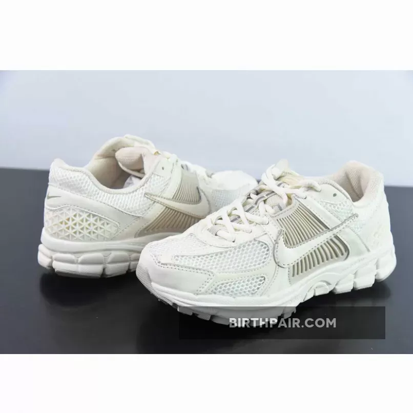 Nike Zoom Vomero 5 Tan Sail / Nike Vomero Womens FQ6868-111
