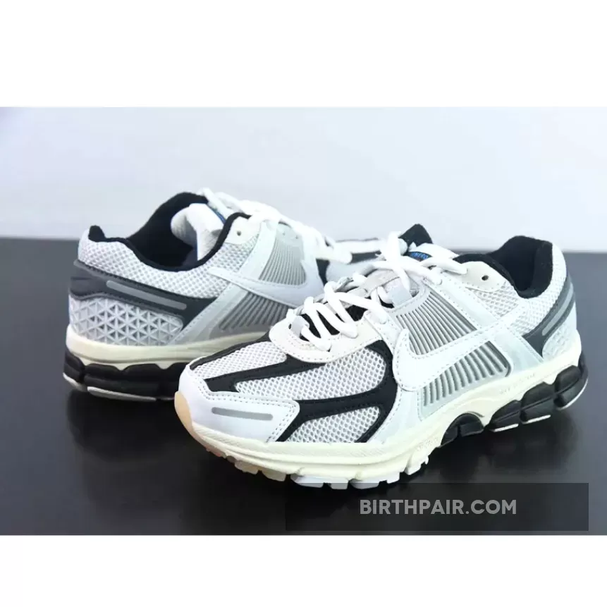 Zoom Vomero 5 Black / Nike Zoom Vomero 5 Supersonic Light Bone/Black