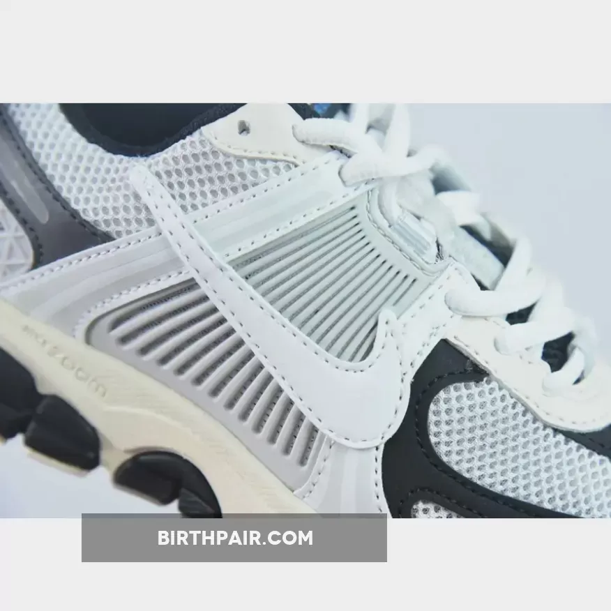 Zoom Vomero 5 Black / Nike Zoom Vomero 5 Supersonic Light Bone/Black
